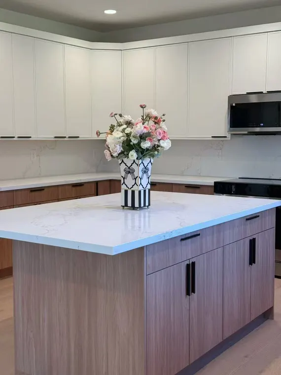 Completed kitchen or home project featuring Slim Simply White, Kanas Oak